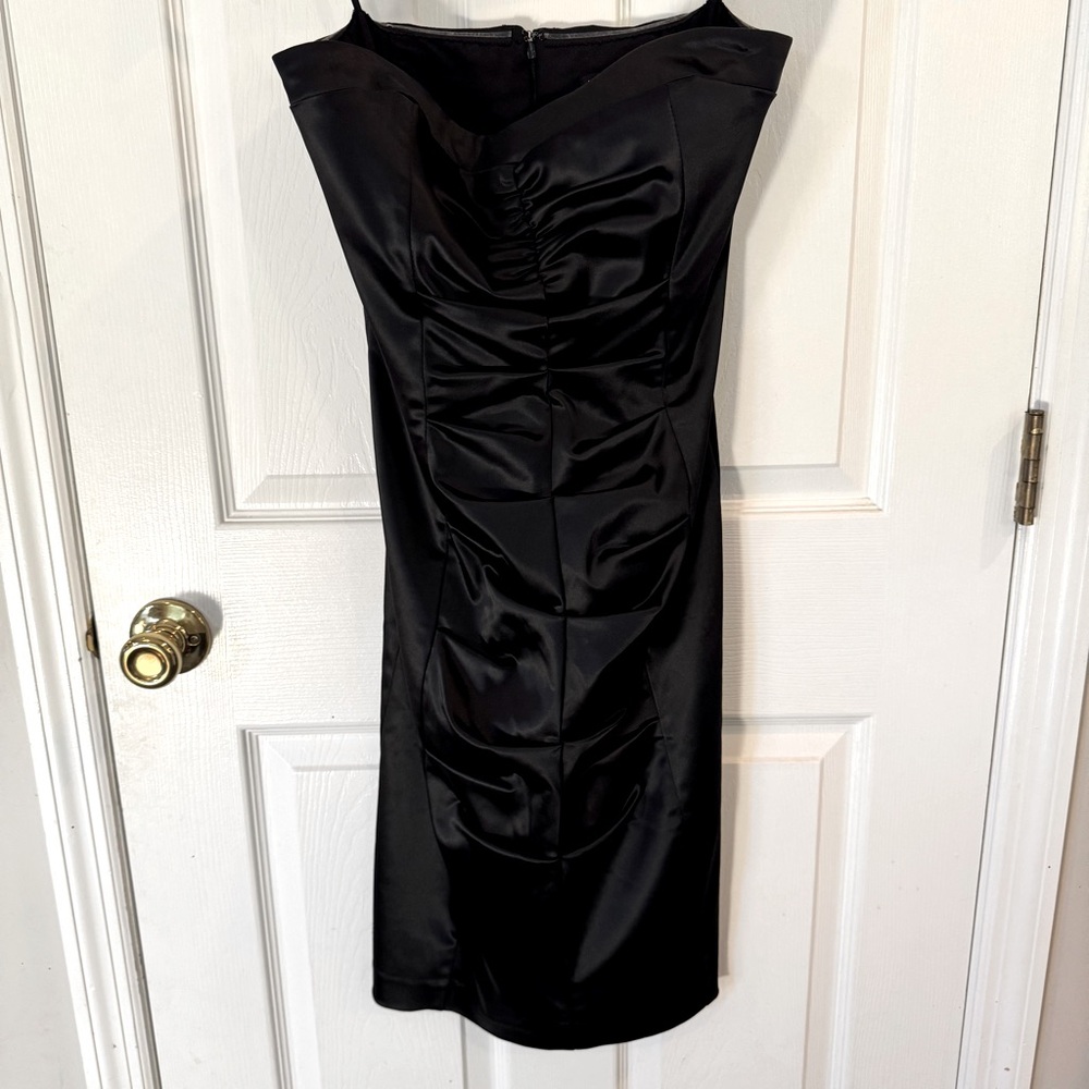 Nicole Miller Collection Black Strapless Ruched Satin Dress – Size 10 - Picture 1 of 5
